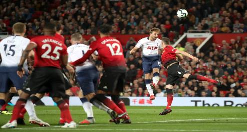 بالفيديو.. سقوط مدو لليونايتد.. توتنهام يصعقه بالثلاثة ليلحق بثلاثي صدارة البريميرليج